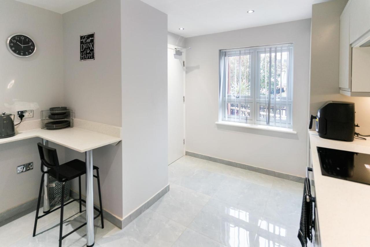 Luxury 5Bd Suite Guest House Londra Esterno foto