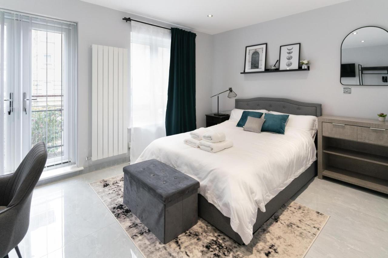 Luxury 5Bd Suite Guest House Londra Esterno foto