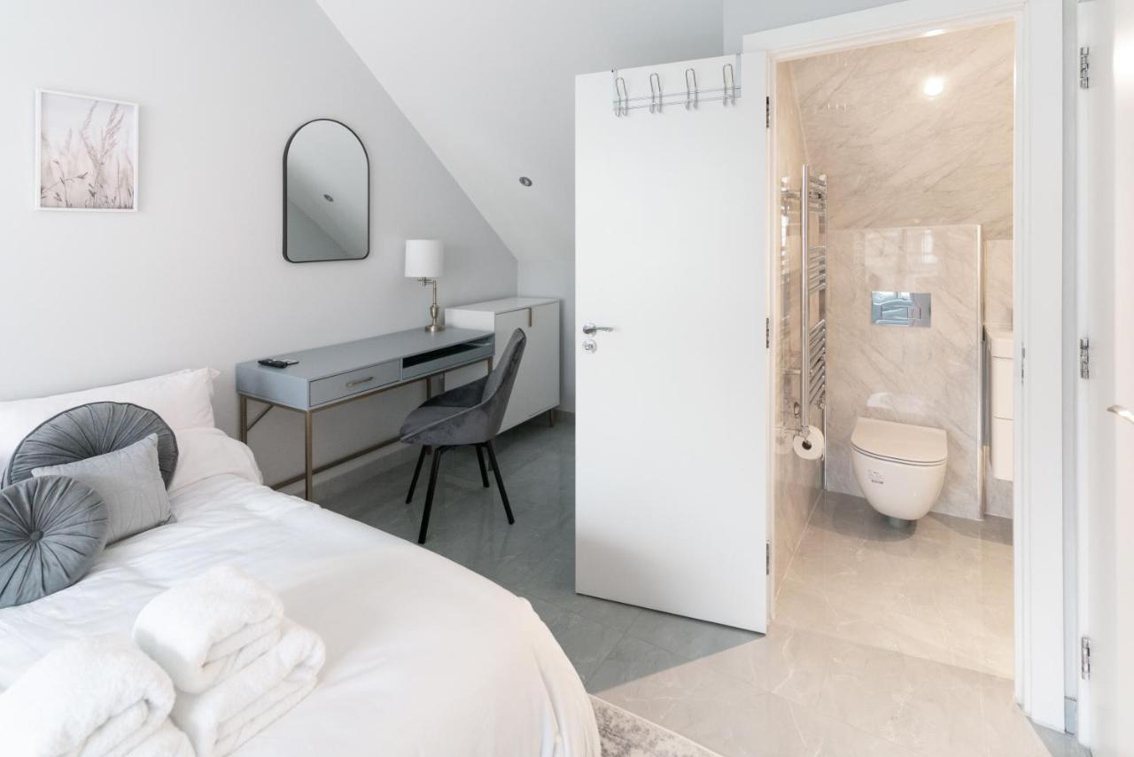Luxury 5Bd Suite Guest House Londra Esterno foto