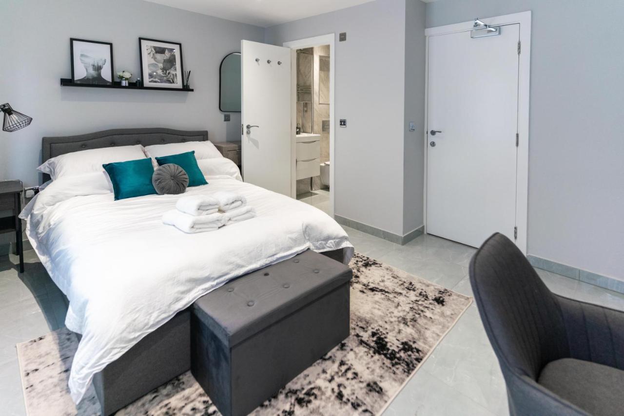Luxury 5Bd Suite Guest House Londra Esterno foto