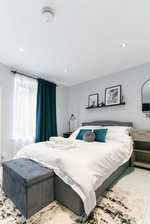 Luxury 5Bd Suite Guest House Londra Esterno foto