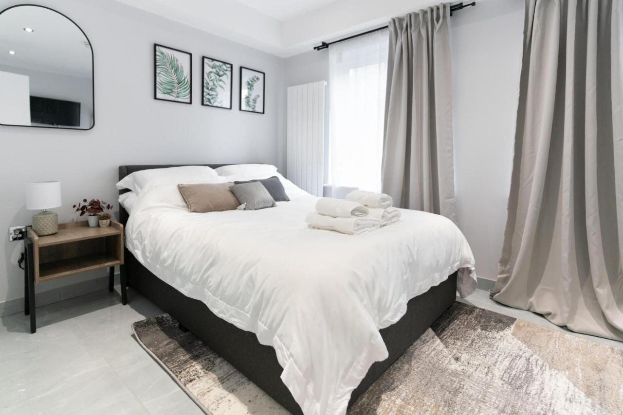 Luxury 5Bd Suite Guest House Londra Esterno foto