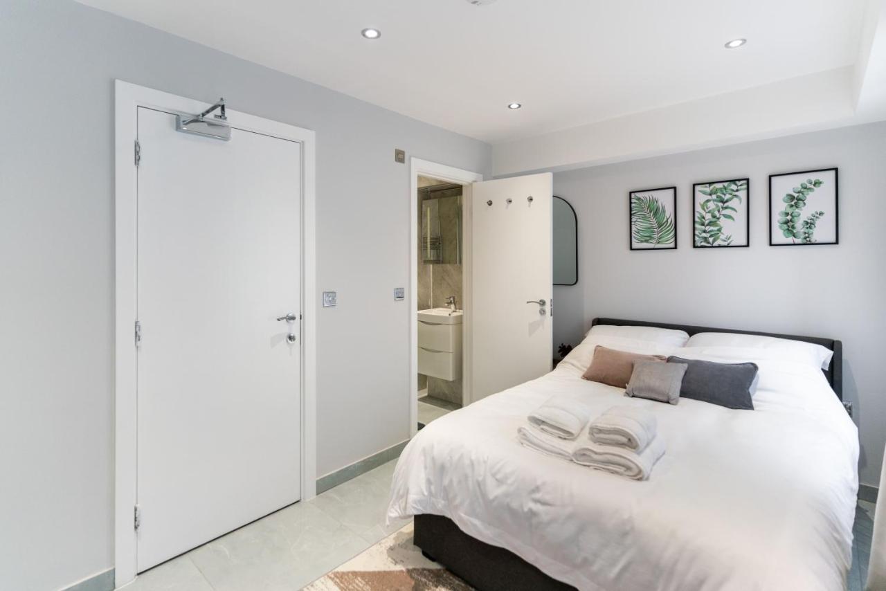 Luxury 5Bd Suite Guest House Londra Esterno foto