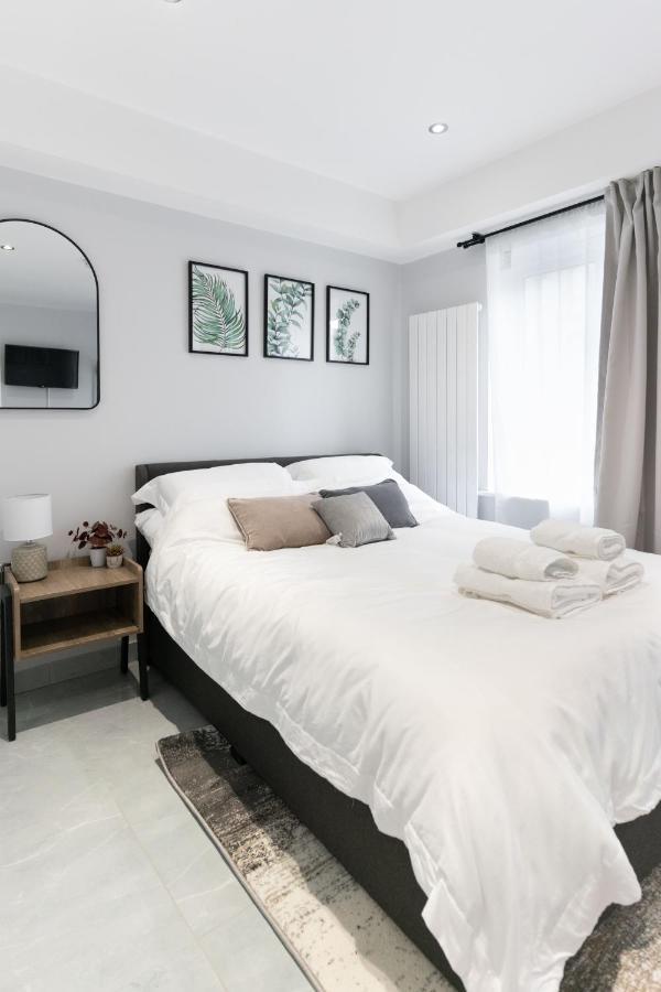 Luxury 5Bd Suite Guest House Londra Esterno foto