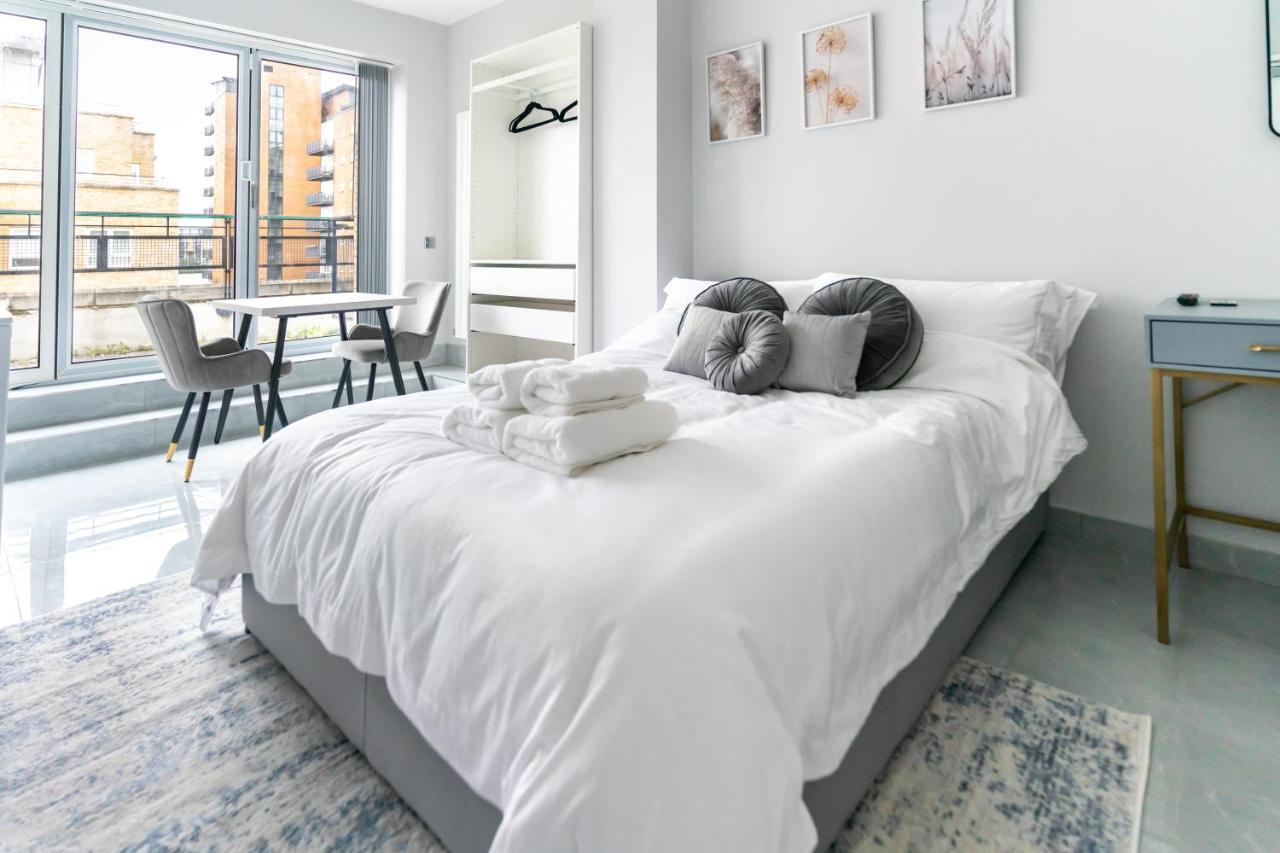 Luxury 5Bd Suite Guest House Londra Esterno foto