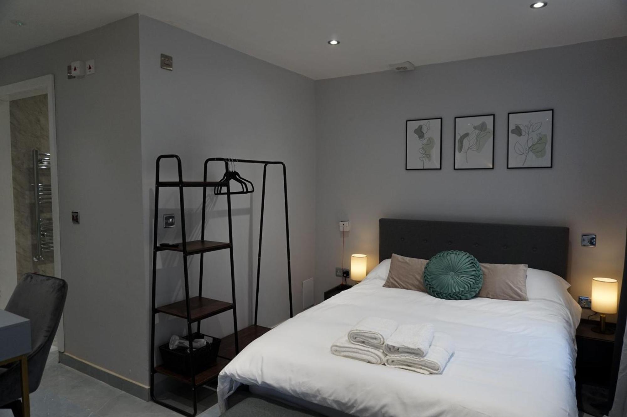 Luxury 5Bd Suite Guest House Londra Esterno foto
